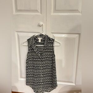 H&M Monochrome Zigzag Pattern Top